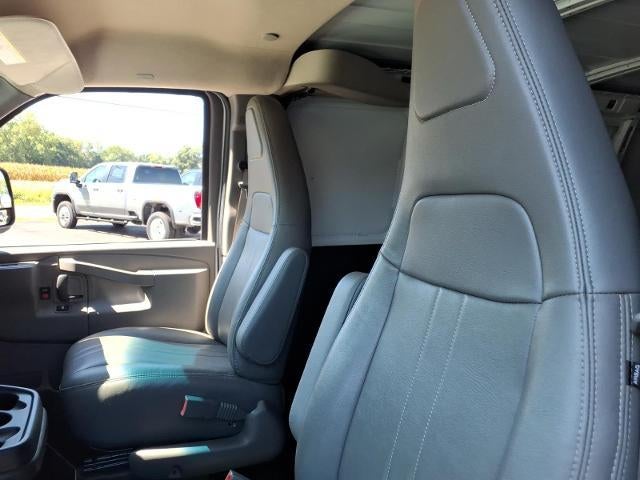2025 Chevrolet Express Cargo Base