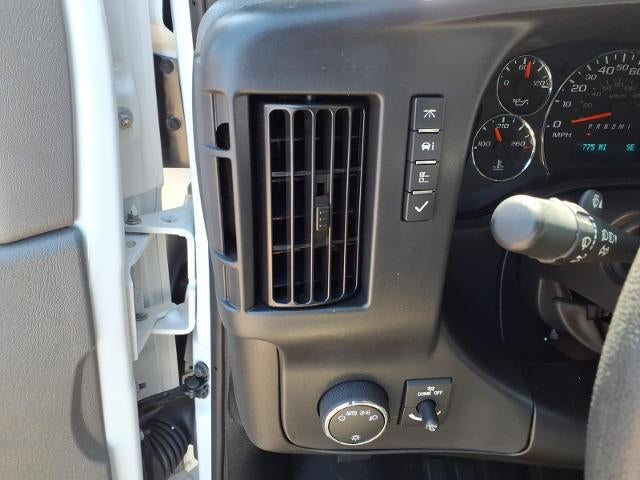 2025 Chevrolet Express Cargo Base