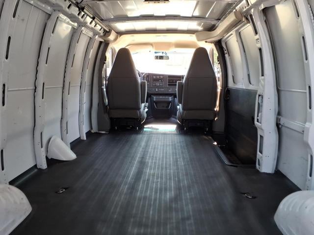 2025 Chevrolet Express Cargo Base
