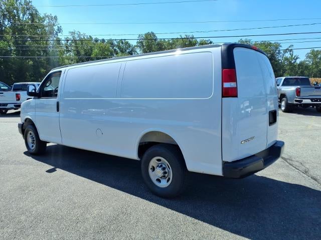 2025 Chevrolet Express Cargo Base