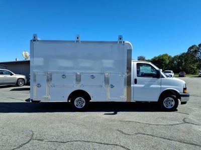 2026 GMC Savana Cutaway 3500 Base