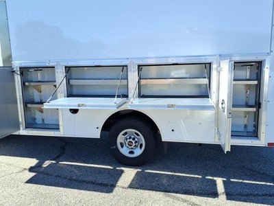 2026 GMC Savana Cutaway 3500 Base