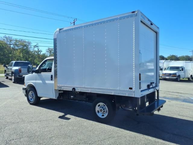 2026 GMC Savana Cutaway 3500 Base