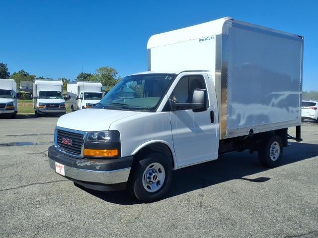 2026 GMC Savana Cutaway 3500 Base
