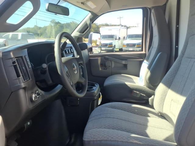 2026 GMC Savana Cutaway 3500 Base