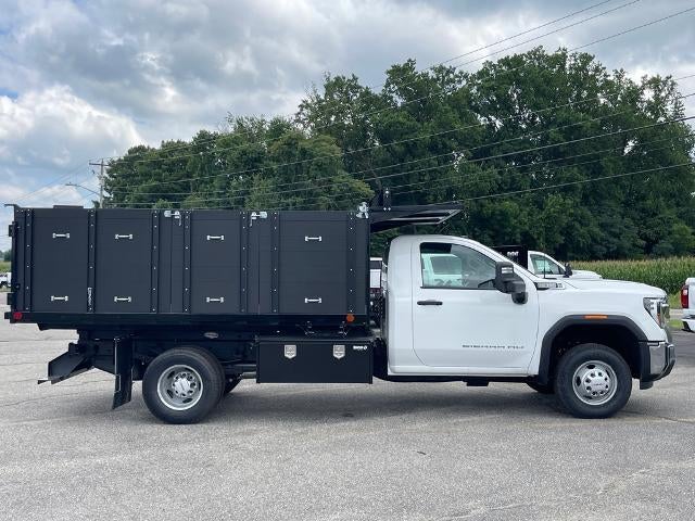 2024 GMC Sierra 3500 HD Chassis Cab Pro