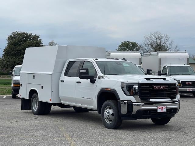 2025 GMC Sierra 3500 HD Chassis Cab Pro