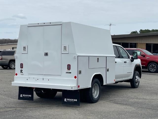 2025 GMC Sierra 3500 HD Chassis Cab Pro