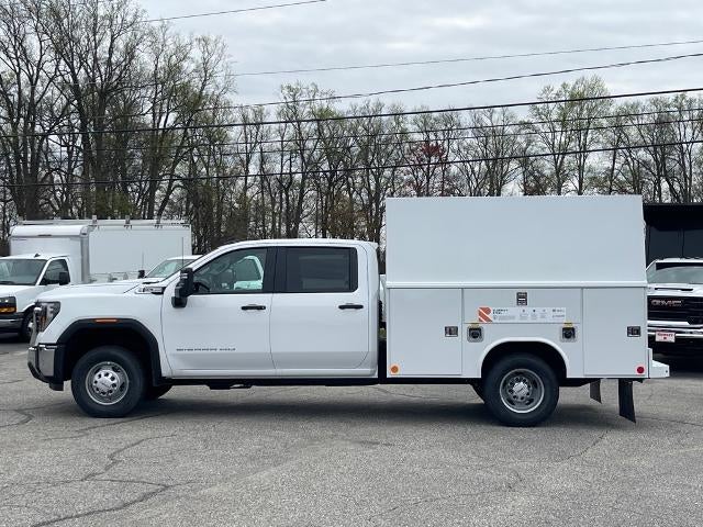 2025 GMC Sierra 3500 HD Chassis Cab Pro
