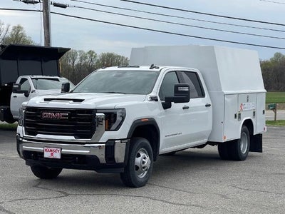 2025 GMC Sierra 3500 HD Chassis Cab Pro