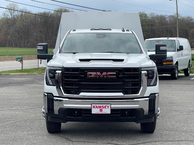 2025 GMC Sierra 3500 HD Chassis Cab Pro